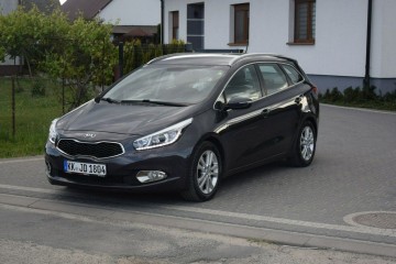 1.6D Navi Kamera 146 TYS KM 2 KPL KÓŁ Sprowadzony