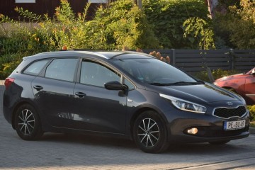 1.6 CRDI 2014r Navi Kamera 2 KPL KÓŁ Sprowadzony