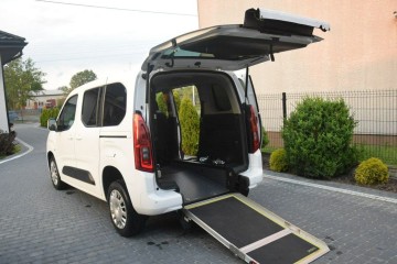 1.5D 2020r Navi/ 137 Tys Km/ Rampa / PFRON / Dla Niepełnosprawnych