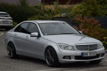 1.6B 112 TYS KM Kompresor 2010r 2 KPL KÓŁ PDC Sprowadzony